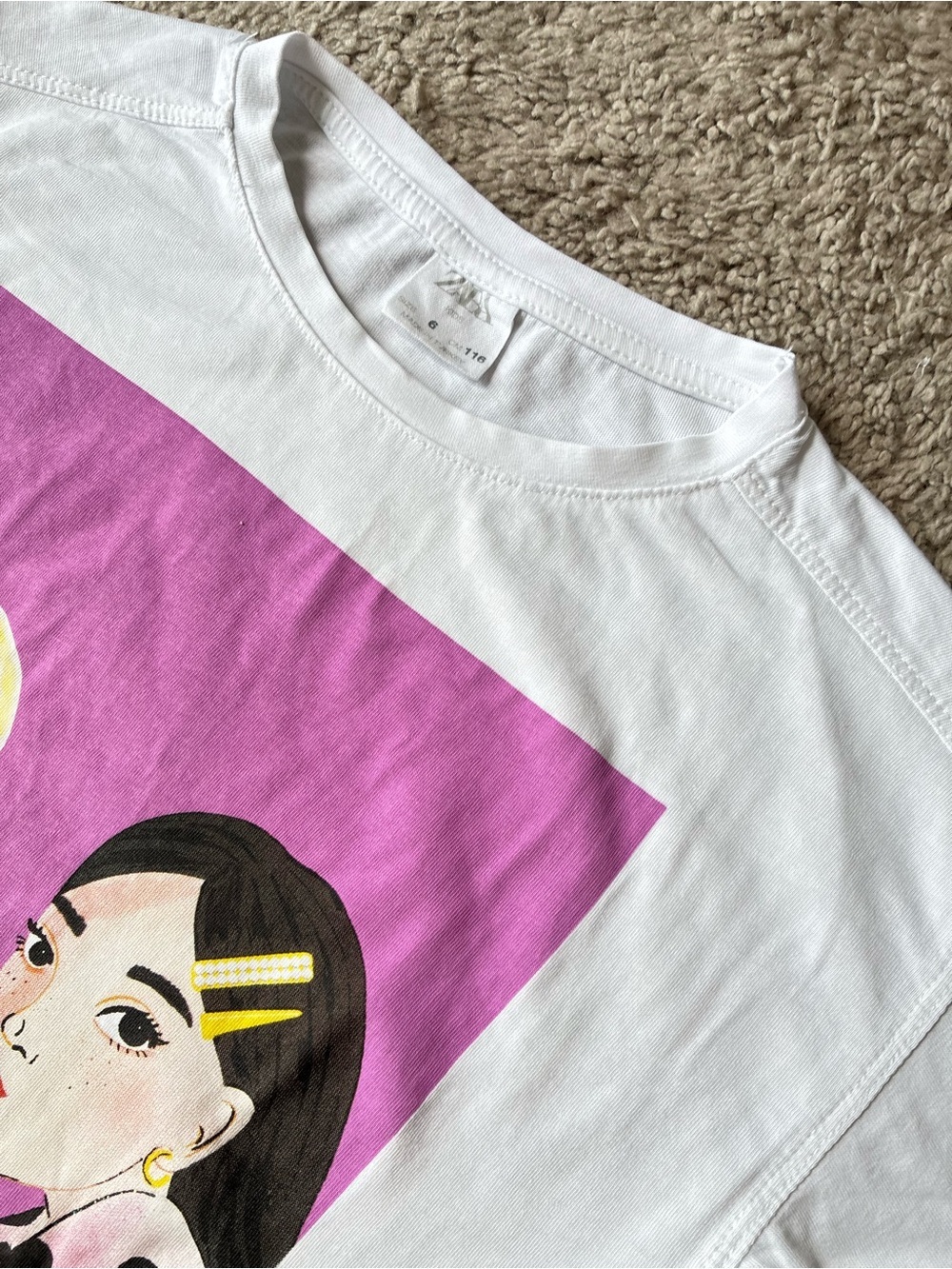 Zara White Kids Tee with Pink Panel and Illustrated Girls - Picture 5 of 8